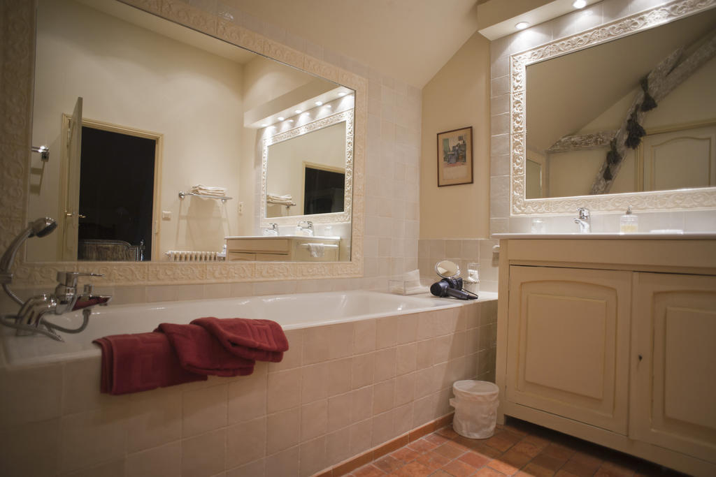 לינה וארוחת בוקר Louerre Manoir Du Bois Noblet מראה חיצוני תמונה
