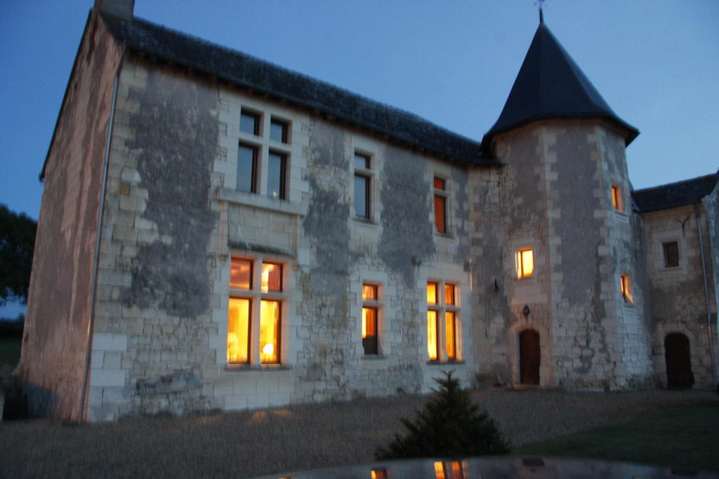 לינה וארוחת בוקר Louerre Manoir Du Bois Noblet מראה חיצוני תמונה