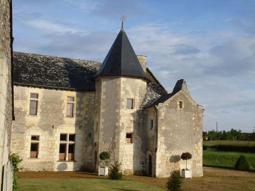 לינה וארוחת בוקר Louerre Manoir Du Bois Noblet מראה חיצוני תמונה