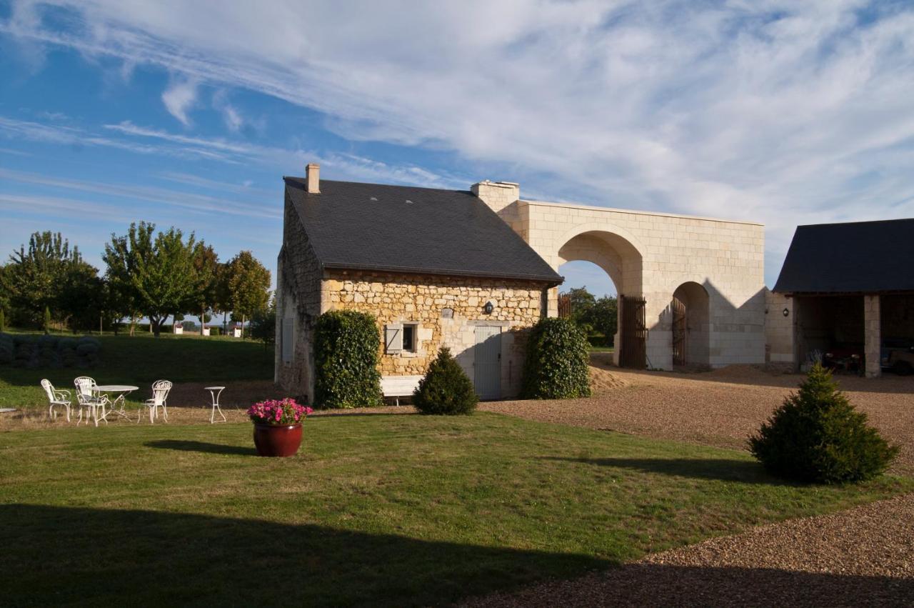 לינה וארוחת בוקר Louerre Manoir Du Bois Noblet מראה חיצוני תמונה