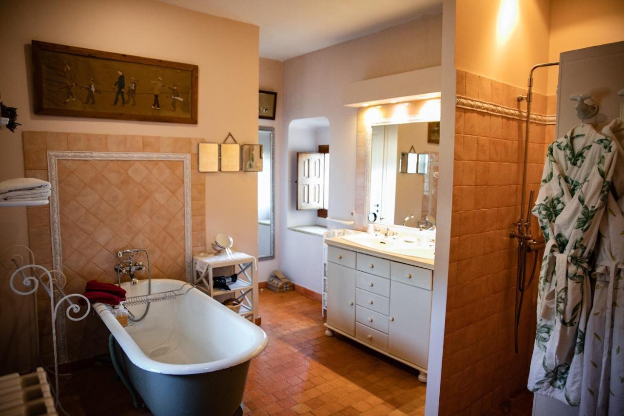 לינה וארוחת בוקר Louerre Manoir Du Bois Noblet מראה חיצוני תמונה