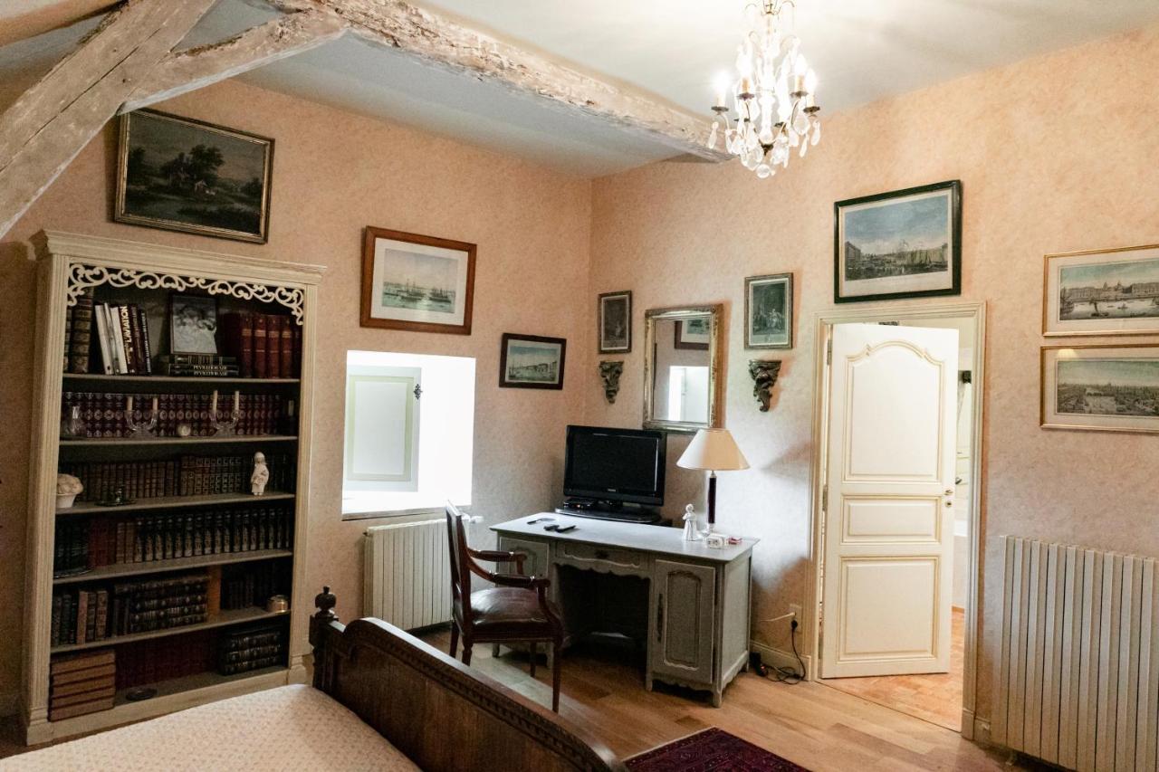 לינה וארוחת בוקר Louerre Manoir Du Bois Noblet מראה חיצוני תמונה