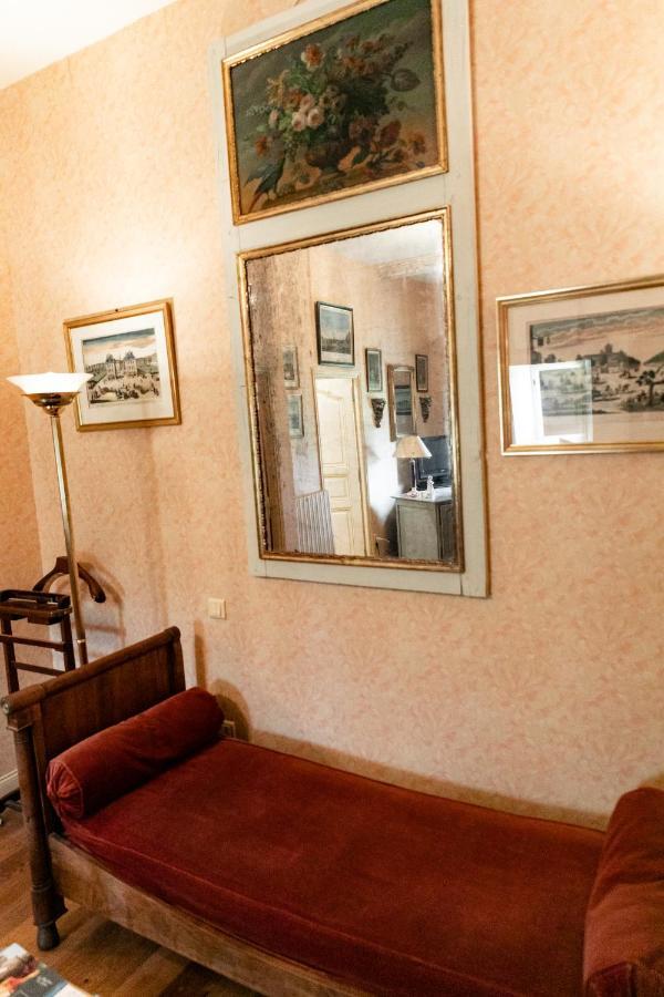 לינה וארוחת בוקר Louerre Manoir Du Bois Noblet מראה חיצוני תמונה